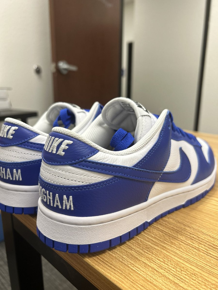 Landizzal's tweet photo. @ptowncdub @KVN_03 How’d I do on my @KVN_03 customs?! 😂 https://t.co/9NQcclY5Oq