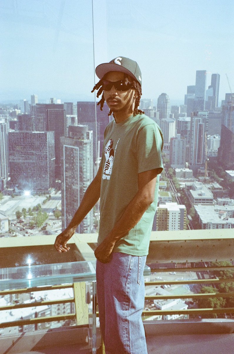 Poindexter__'s tweet photo. Seattle https://t.co/INHAaPQvQ1