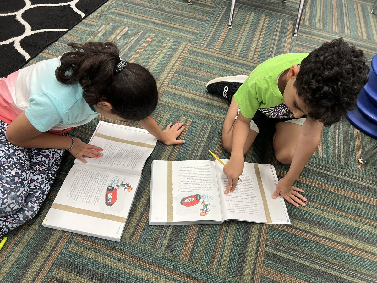 3rdwithDearing's tweet photo. Partner reading using expression!  @WSESWildcats https://t.co/FNaYLRxwA0