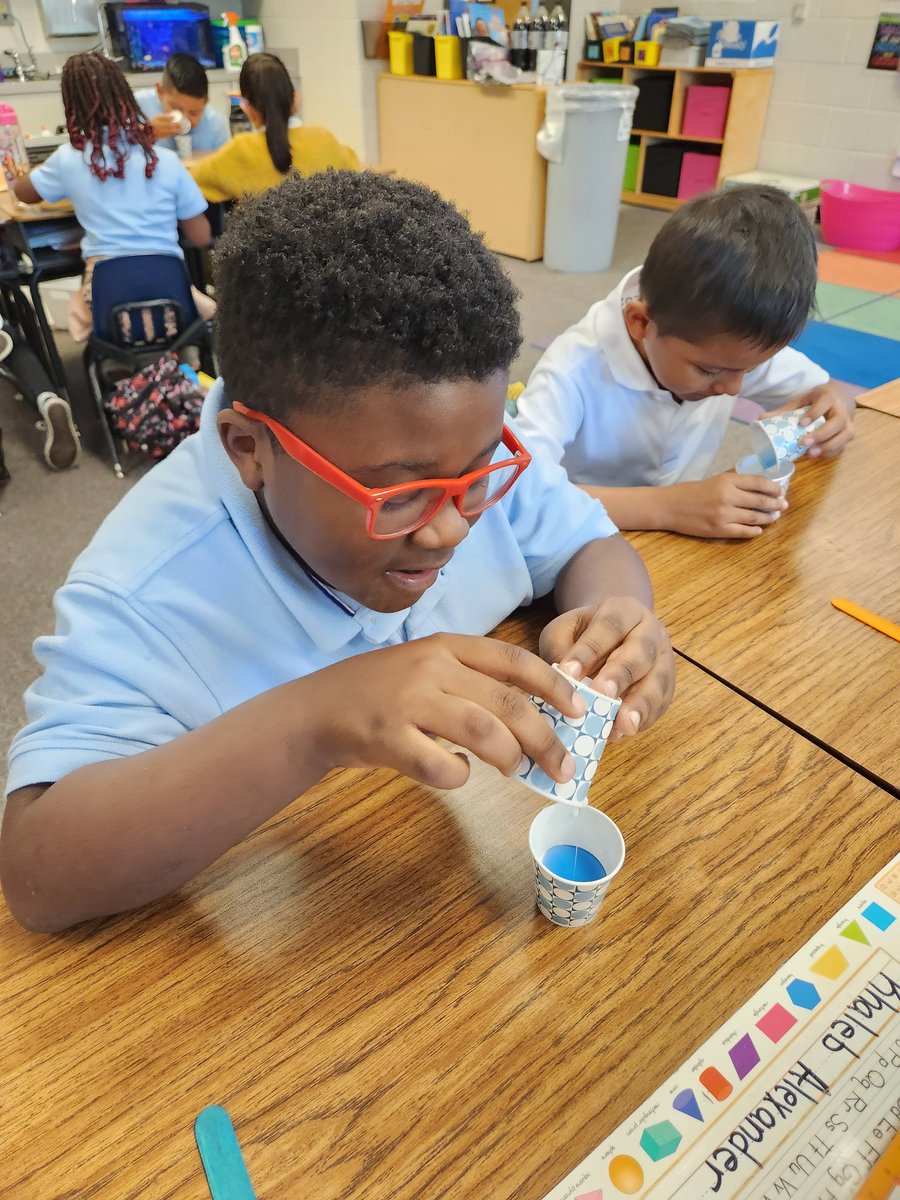 SharonaThomasW1's tweet photo. We made SLIME today and discussed Non-Newtonian Fluids! Is it a solid or a liquid?? Is the change chemical or physical?
#cobbstem #STEMeducation #stemforkids #stemcobb https://t.co/OuHbJ7ua2y