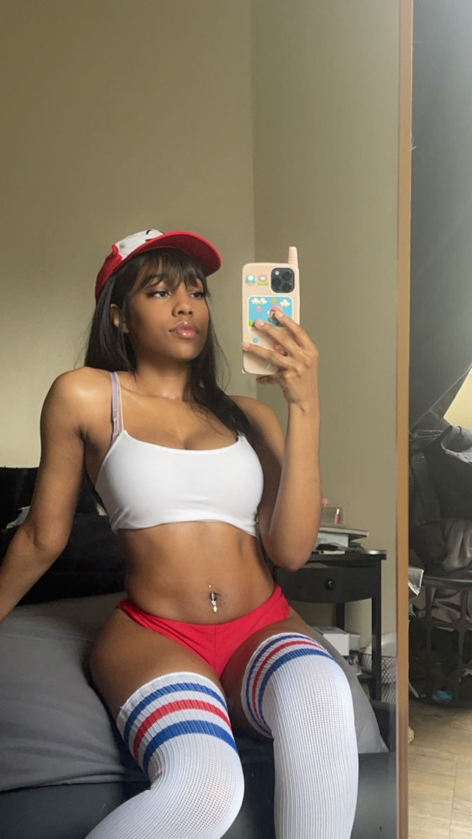 Content from violet_cosplay