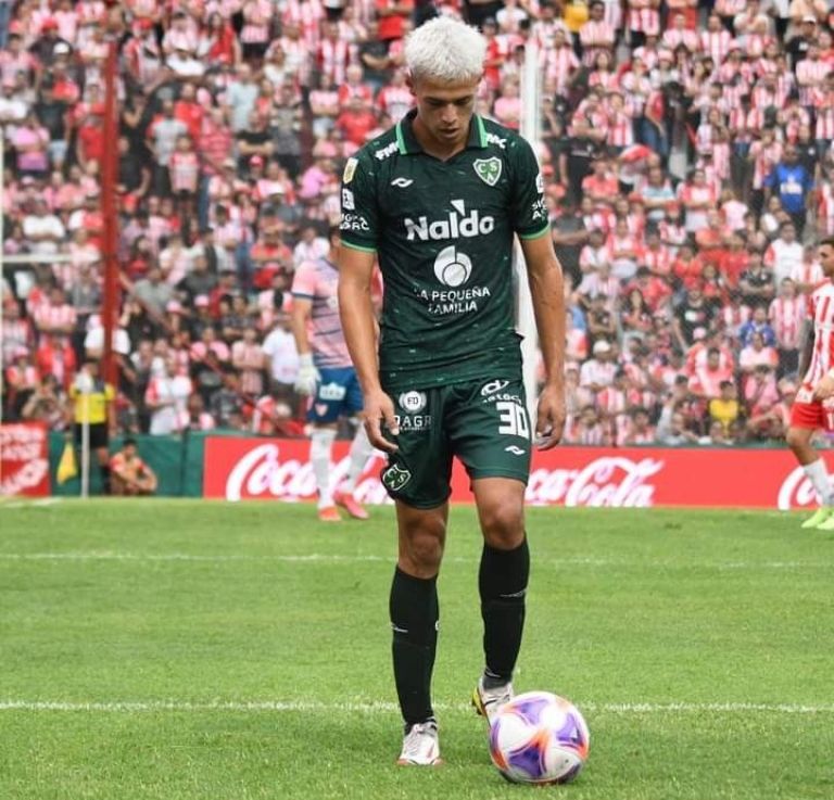 metcheverry99's tweet photo. 🚨 ULTIMO MOMENTO
❌Manuel Mónaco y Jeison Quiñones fueron declarados INTRANSFERIBLES por sus clubes, por lo que no llegarán a #Velez
En las próximas horas se cierra el MdP: NO PODRA incorporar jugadores c/club. Sin embargo, tiene una semana más para negociar x jugadores libres https://t.co/RNVGPTLfe3