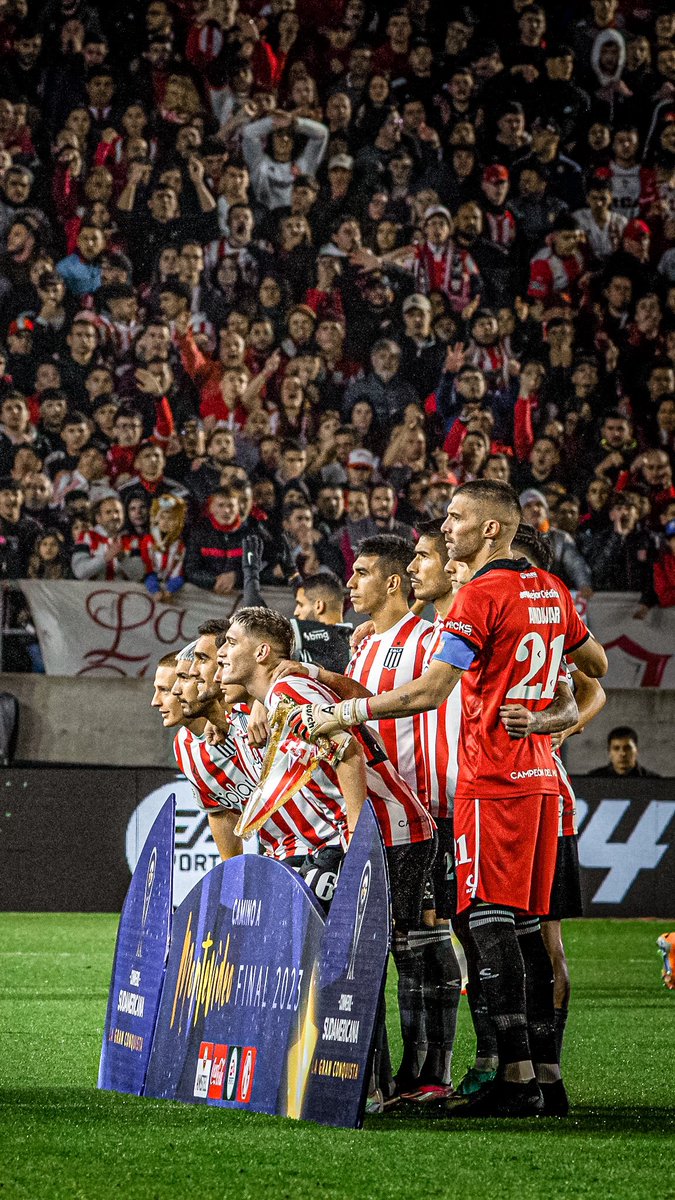 MendezMauro15's tweet photo. Quiero agradecerles de corazón a todos por el apoyo que nos brindaron durante la Copa. No logramos el resultado que esperábamos pero estoy orgulloso de mis compañeros y del esfuerzo que pusimos en cada partido. Vamos a salir adelante y seguir luchando; siempre hay revancha❤️🦁🇦🇹 https://t.co/cyISEHN4IK