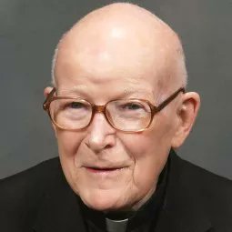 Never heard of Fr. John Harvey, founder of @RCcourage? Watch this wonderful documentary on his life. frjohnharvey.com/a-profile-in-c… I had the privilege of talking w him several times during his long life. A true, gentle, compassionate, hope-filled pastor of souls! (& baseball fanatic)