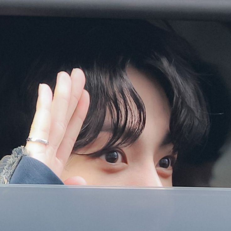 koofqiry's tweet photo. amor de mi vida, luz de mis ojos, sol de mi cielo, luna de mi noche, estrella de mi universo, feliz cumpleaños mi corazón de melón, te amo con mi vida, ojalá seas muy feliz hoy y siempre, mi amorcito 🤎

#HappyBirthdayJungkook
#JungkookDay https://t.co/iFboUnOGOT