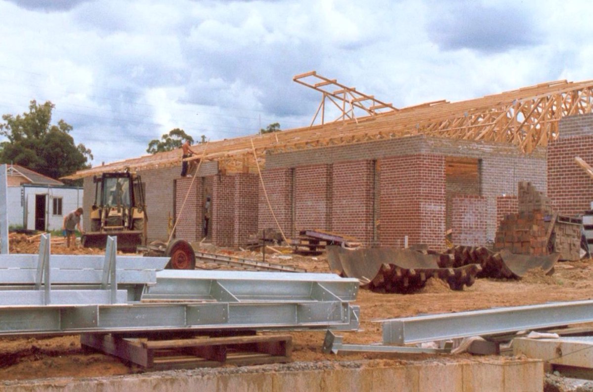 GSCC_College's tweet photo. ⚡️Friday Flashback - Celebrating 25 years of Journeying with Compassion: Our school's first buildings being constructed in 1998. These buildings would then become the front administration offices and 'A Block'... https://t.co/HhNZbWdAXE