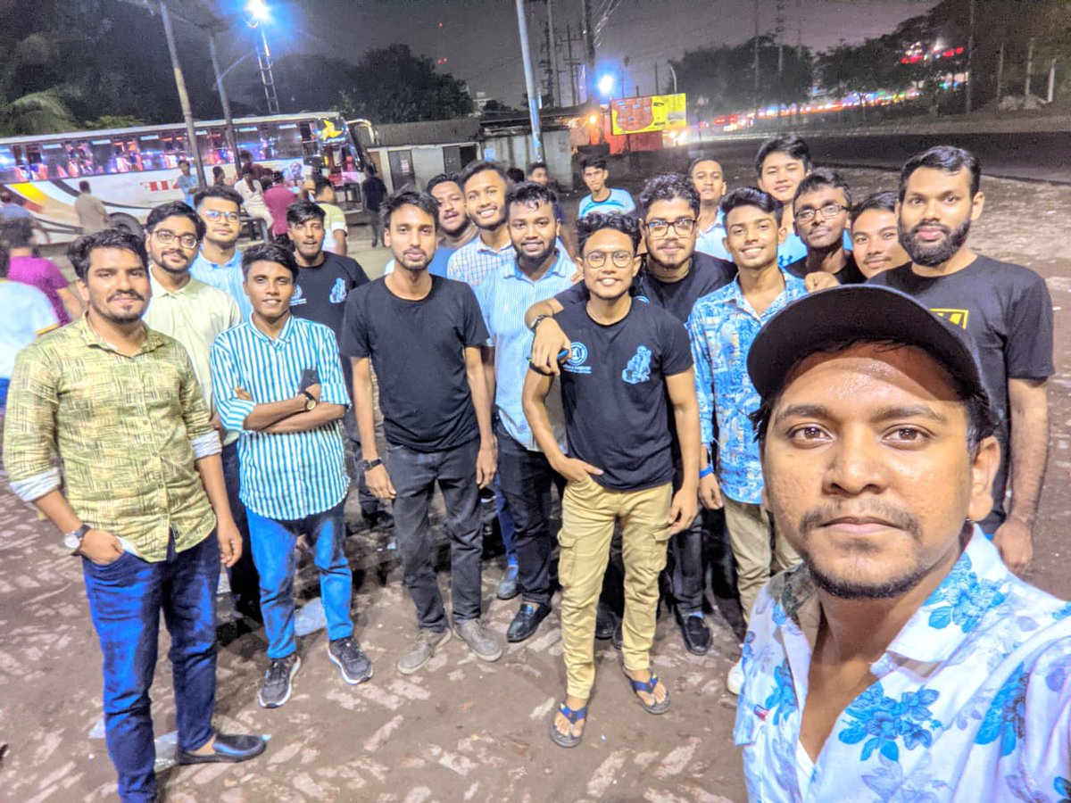 Bangladesh_Fact's tweet photo. স্মরণকালের সর্ববৃহৎ ‘ছাত্র সমাবেশ' সফল করার লক্ষ্যে ঢাকার পথে যাত্রা বিরতিতে কুমিল্লায় আমরা ‘রাঙ্গামাটি বিজ্ঞান ও প্রযুক্তি বিশ্ববিদ্যালয় ছাত্রলীগ’।
#LetsGoToDhaka
#LetsGoToSuhrawardyUdyan
#LargestStudentAssemblyInMemory
#OneMandate #OneOath
#OnceAgainSheikhHasina 🇧🇩 https://t.co/8JflsBQ9ms