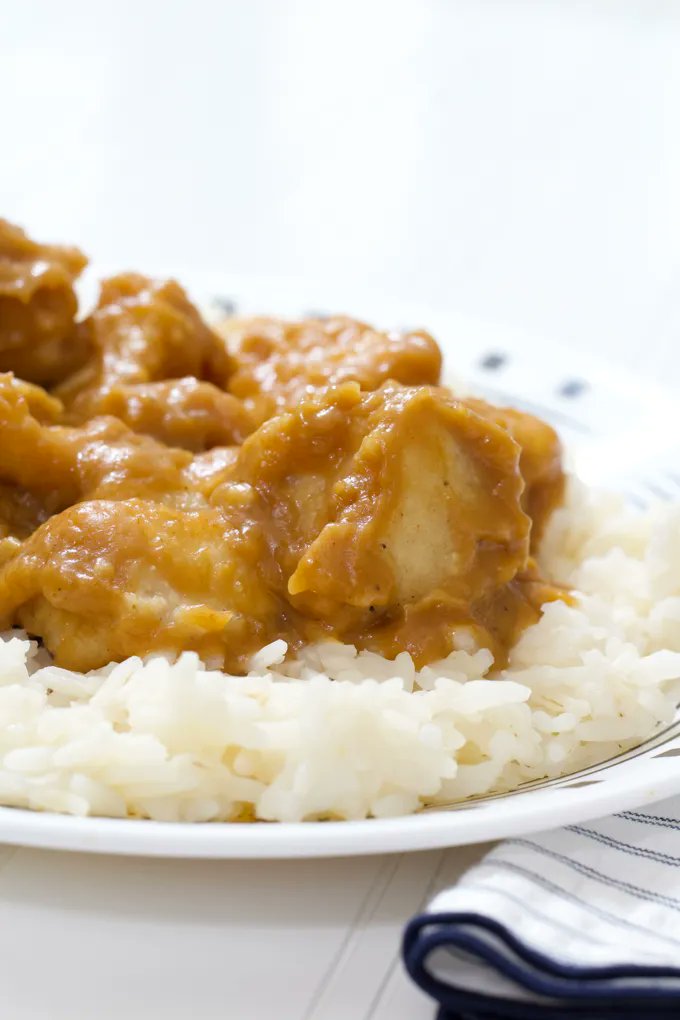 mindycancook's tweet photo. Easy Peanut Butter Chicken Recipe ⇣ https://t.co/7Ov8eYqJTs Super easy, make the sauce and cook for about half an hour. Serve over rice with or without veggies! #easydinner #easychicken #peanutbutterchicken https://t.co/wnObM5dbrM