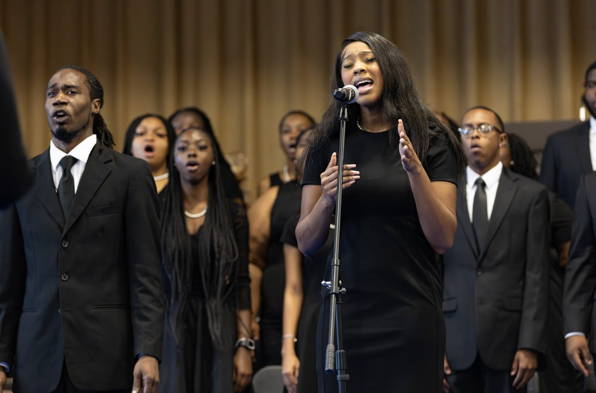 StillmanCollege's tweet photo. Welcome home, @ywpage! Stillman’s eighth president delivered her first convocation address today &amp; inspired students, faculty, staff, &amp; alumni to choose the road less traveled this year and discove “what will make the difference.” #HBCU #HailOHail #DeeplyRootedFutureDriven 💙💛 https://t.co/EWXmHJdk1X