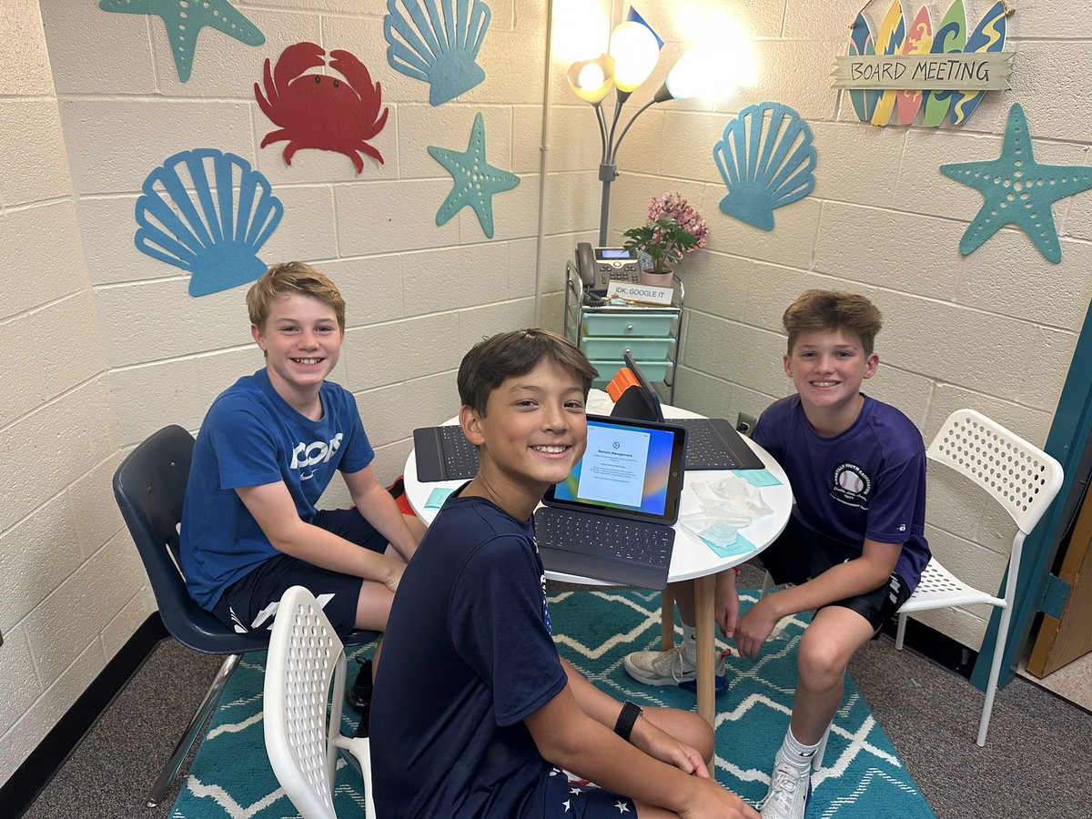 PTSquadTweeters's tweet image. THE BEST helpers stopped by today to assist in getting iPads set up for our kinders! They might be in middle school now…but they still make an impact on their elementary community! #HowCanWeHelpYou!? #TechSquadForLife