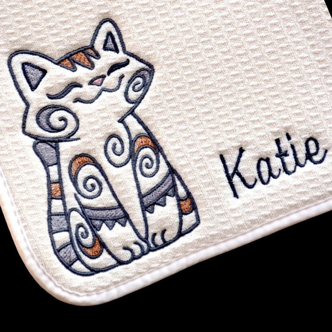 HandbagsByDyana's tweet image. Personalized Pet Placemat - Calico Cat Mat - Cat Feeding Mat - Pet Feeding Supplies - Cat Bowl Mat - Striped Cat - Machine W/D - Absorbent
etsy.com/listing/580568…
#catmat #Calicocatmat