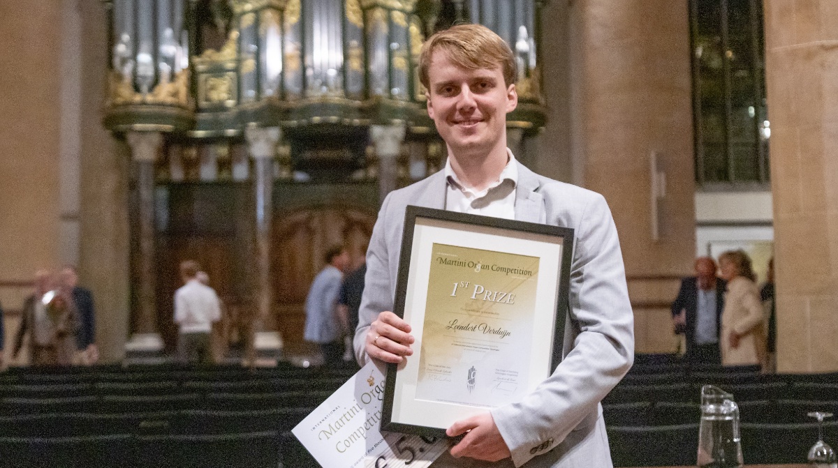 Orgelconcert <a href="/Martinikerk/">Martin</a> Groningen door Leendert Verduijn, winnaar Internationaal Martini Orgelconcours Groningen 2022, woensdag 6 september 2023. Composities van Bach, Bruhns en Alain. Aanvang: 20.00 uur. Meer informatie: avondmuziek.nl  <a href="/AvondmuziekG/">Avondmuziek Martinikerk Groningen</a>