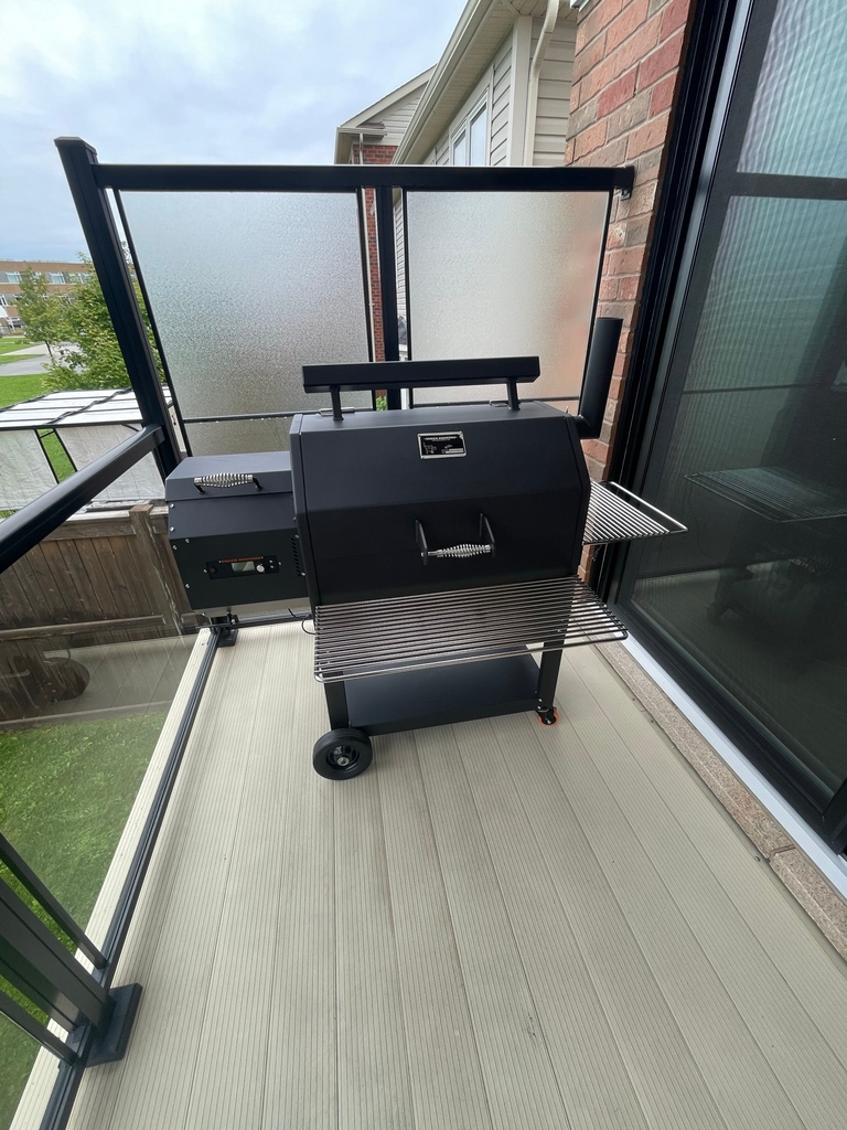 barbecuesgalore's tweet image. Balcony boredom destroyed by Yoder. News at 11. #yodersmoker