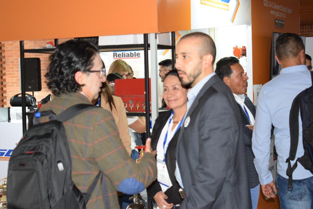CAMACOLBOGOTA's tweet photo. Gracias @aprocof por invitarnos a participar en su VII Congreso Internacional. 

¡Excelente evento! https://t.co/eFP672T03Y