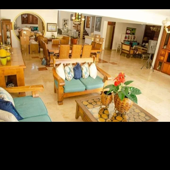 RinaldoMercuri's tweet photo. Se vende preciosa villa cerca de La Roman a un precio sensacional.
*5 dormitorios*1 sala de personal*Personal de oficina*Cocina amueblada en madera auténtica.*6 o más espacios de estacionamiento
*Piscina*Pisos de marmol Precio US$ 697.000-Información al WhatsApp +1 (809) 996-0728 https://t.co/EF55R3SwqY