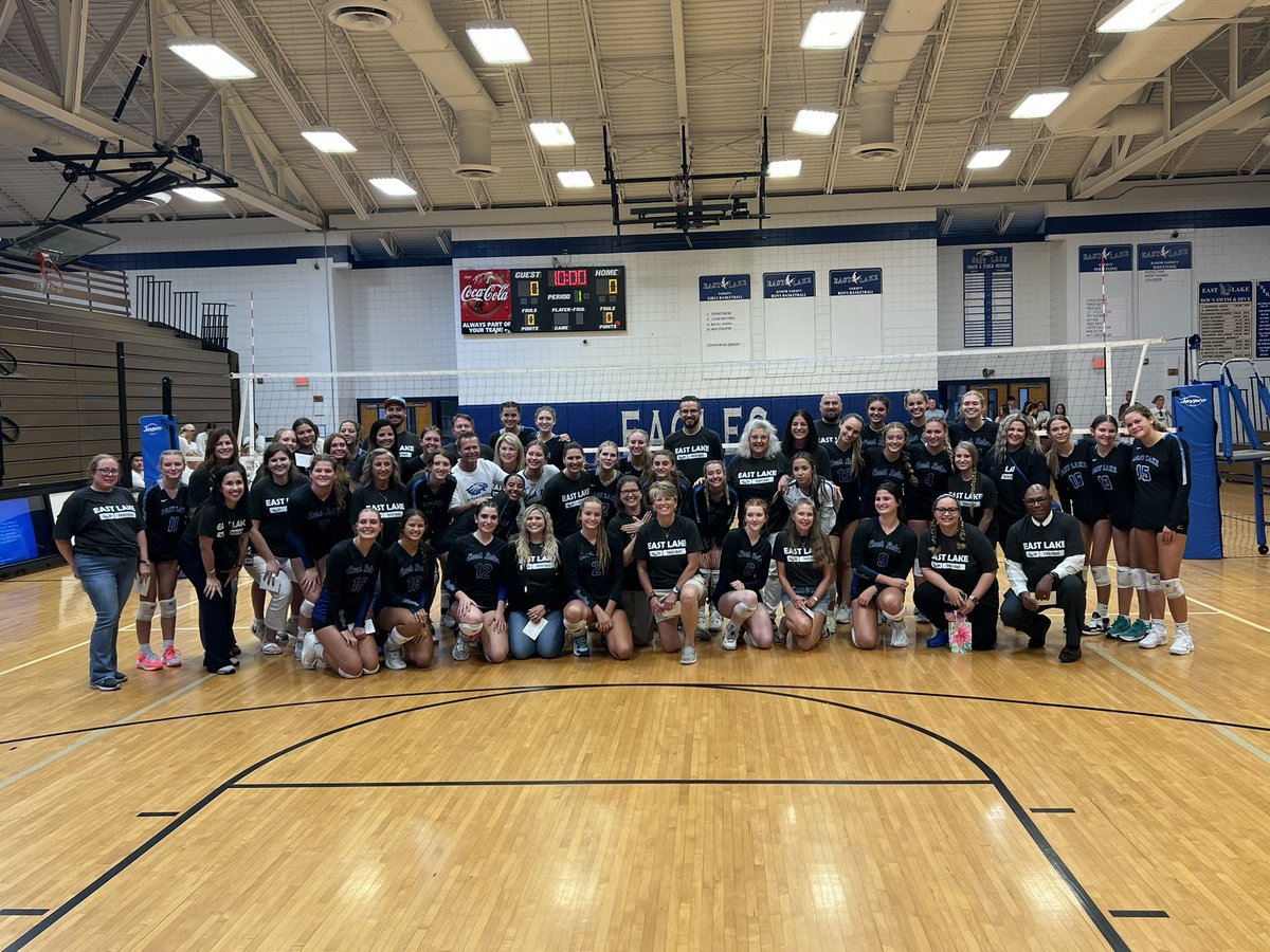 EastLakeEagle's tweet photo. Teacher appreciation night for @ELHS_Volleyball! https://t.co/N5rfyuCivo