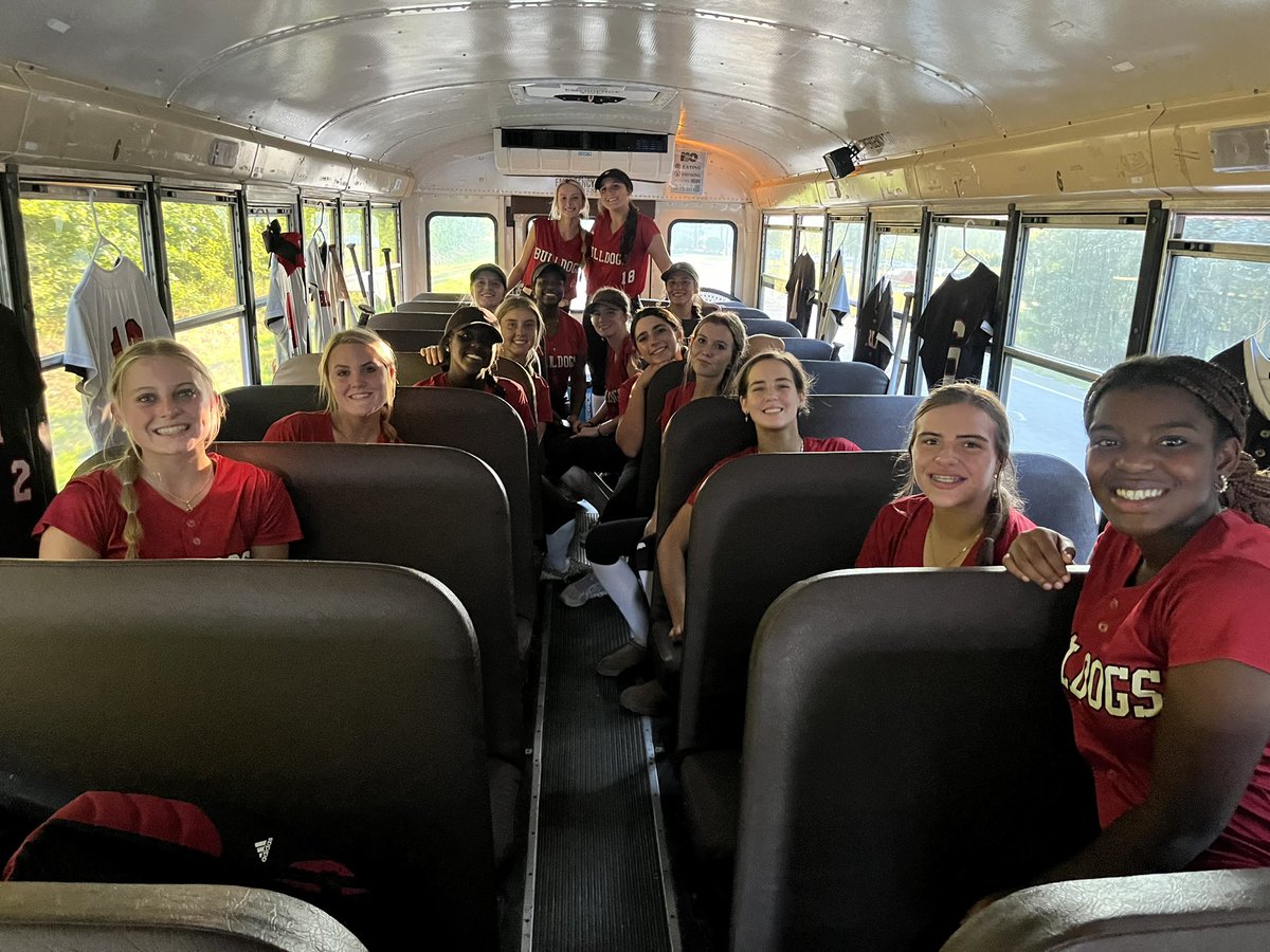 Dawgs win on the road!! Way to go ladies🔴🥎⚫️🐾 #WeAreHarlem #Compete