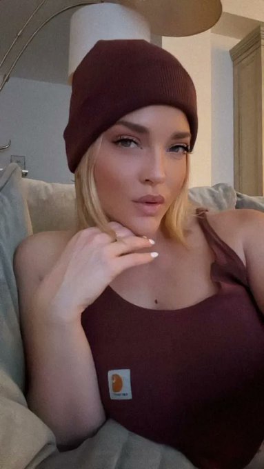 OnlyFans https://t.co/u3IOstn0SM https://t.co/xZl3bthl6h