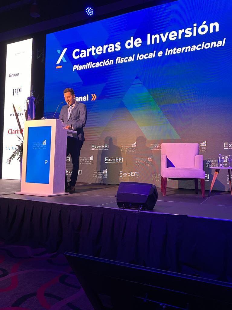 Nico_MartinezD's tweet photo. CONGRESO ECONÓMICO ARGENTINO 2023🇦🇷

Que bueno poder conectar con otros colegas empresarios y escuchar a destacados economistas analizar los desafíos que se avecinan.

@ExpoEFI 
#Finanzas #Economia #Jueves #buenJueves #PymesArgentinas #ExpoEfi #congreso #workshop #inversiones https://t.co/GiGcPJlf46