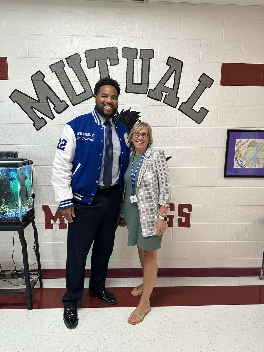 First week of school at MES! 
#calvertshines #mesmustangs