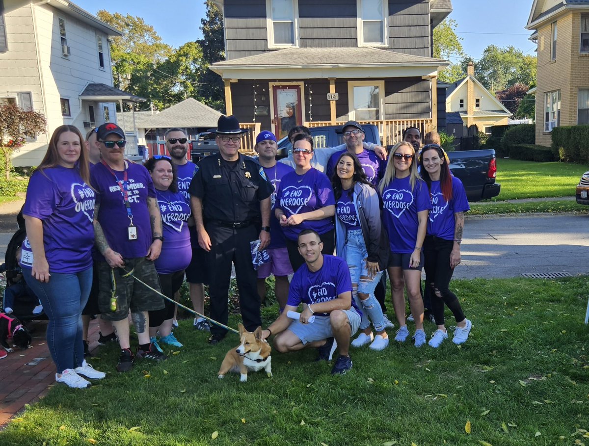 SheriffCar70's tweet photo. I again, had the privilege of being a guest speaker at Lockport Overdose Awareness Day.  This annual event continues to shed light on the struggles of addiction and also highlights the people that are ready, willing and able to help.  
#neverlosehope https://t.co/mTU8MuaVDL