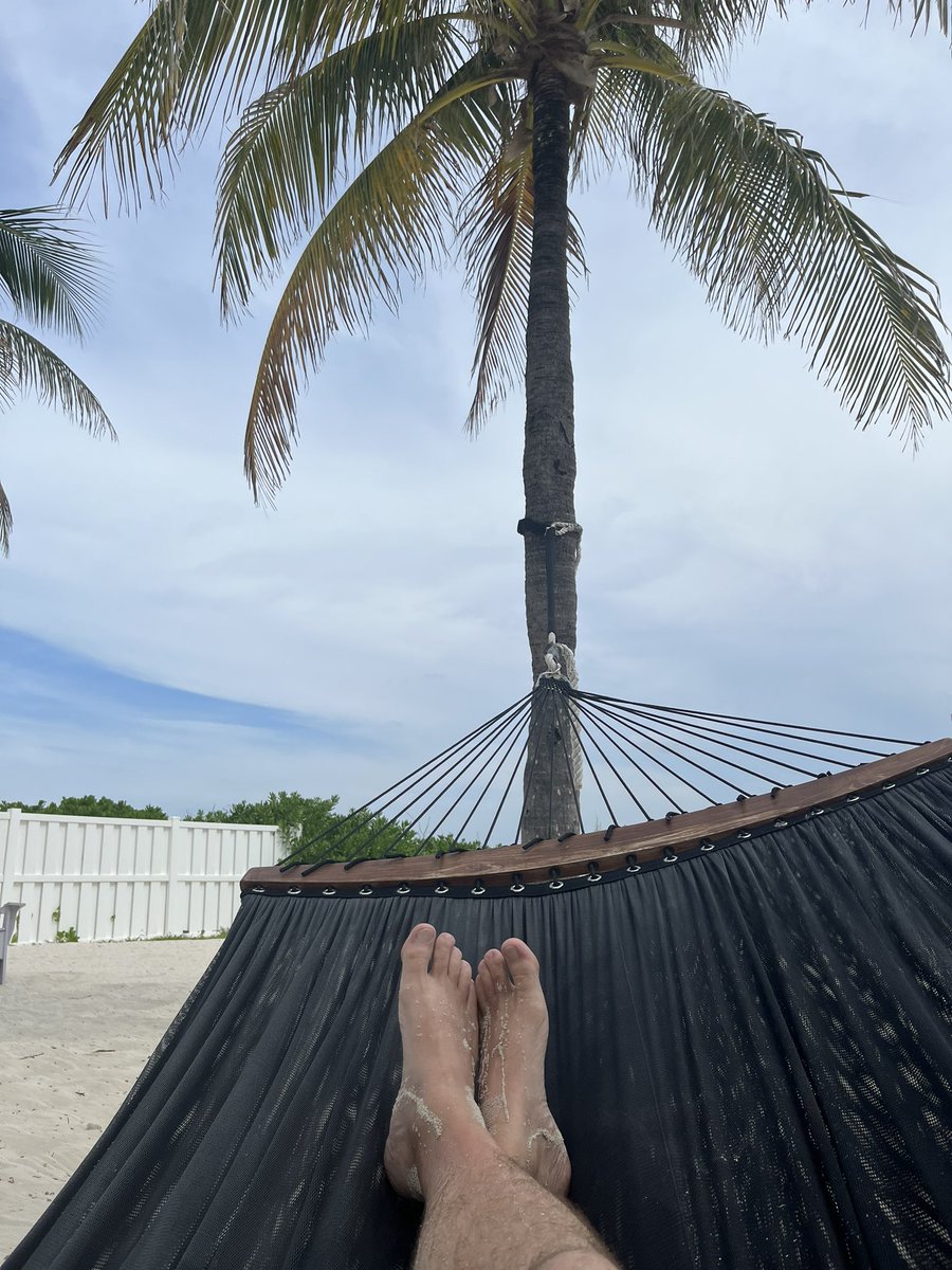 dadlife_757's tweet photo. Life balance could not be better! Vacation time - 7 days
#Bahamas #CarnivalCruise #beachlife #WellOverdue https://t.co/MzOz58uO5a