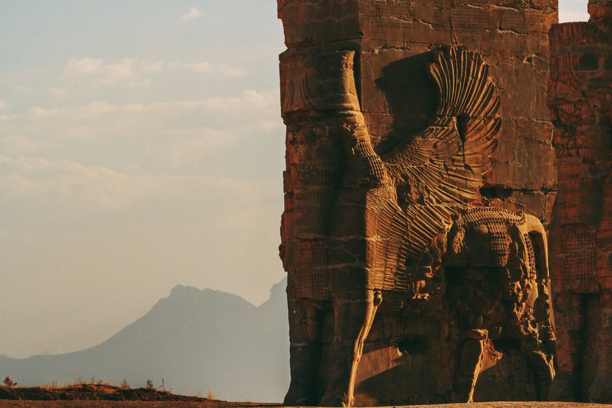 occult__culture's tweet image. Persepolis