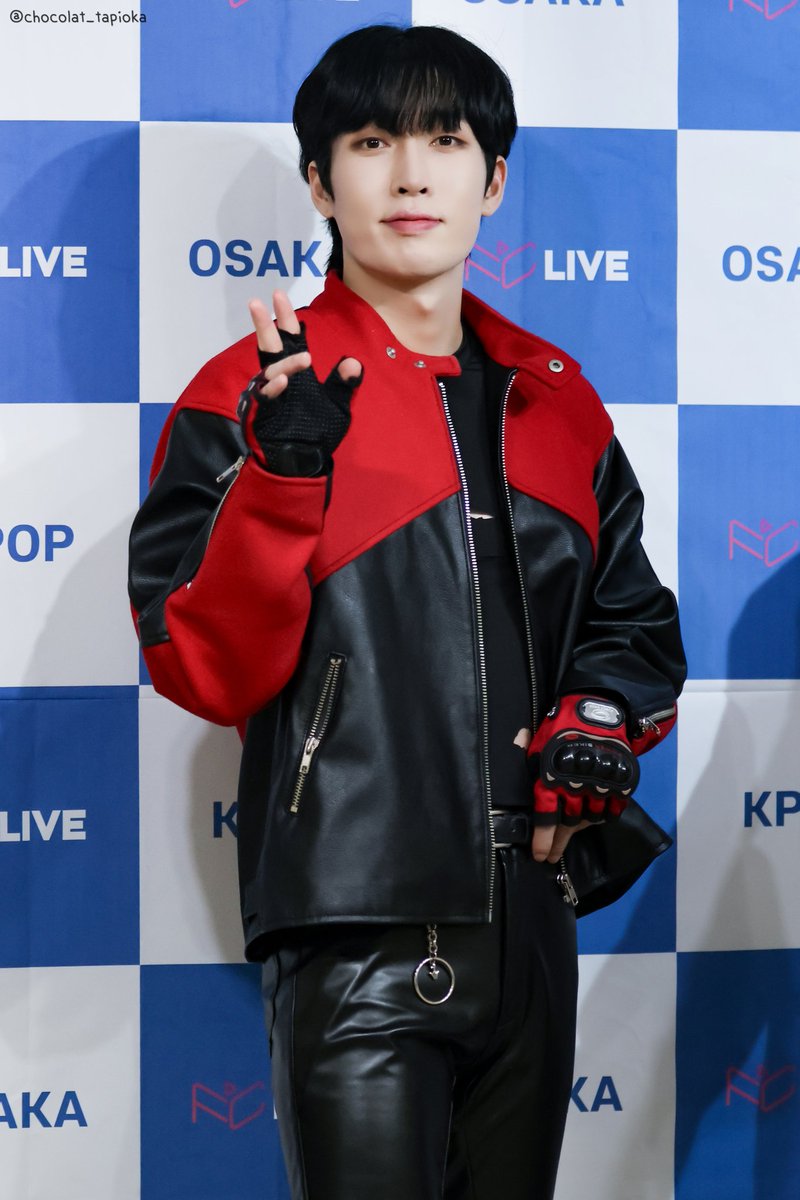 chocola_tapioka's tweet photo. 2022-12-28 LIKE A MOVIE
FC LIVE OSAKA Phototime 2부

@LAM_twt
#영화처럼 #likeamovie #LAM 
#도모 #ドモ #DOMO
#kpop #韓国 #kpopidol
#엠카 #엠카운트다운 #mcountdown
#뮤직뱅크 #뮤뱅 #musicbank
#더쇼 #THESHOW https://t.co/3HnFFntyvQ