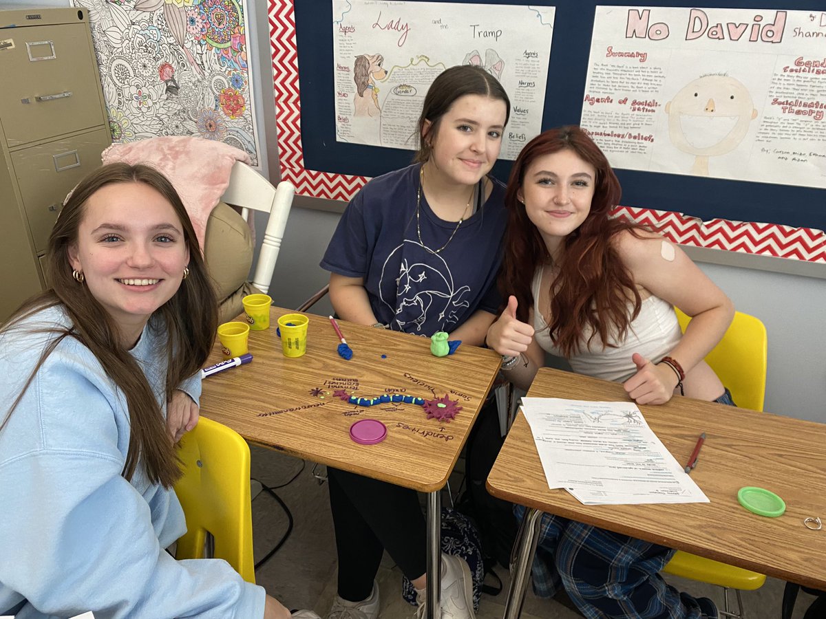 Lisa Silverman tweet media