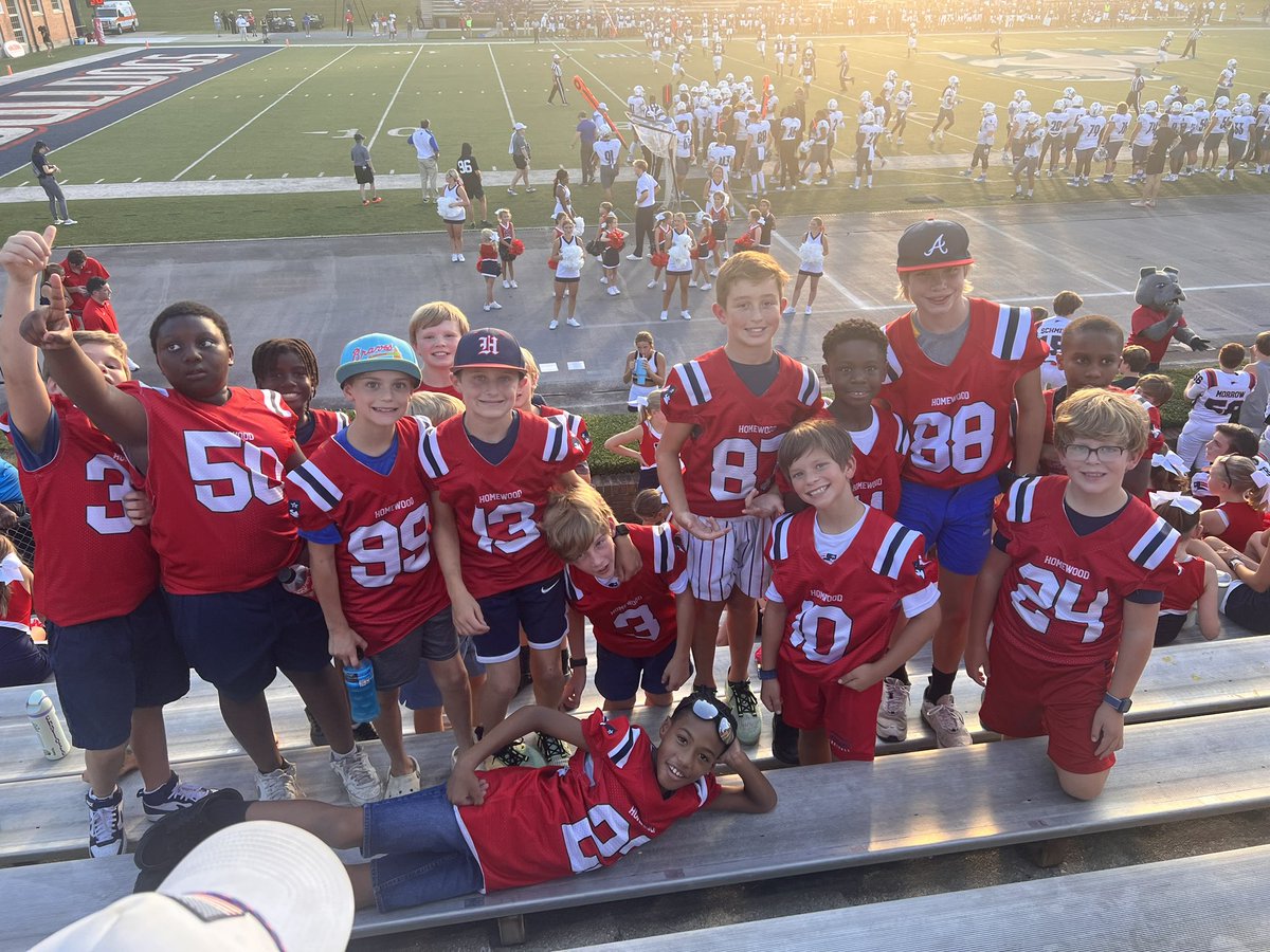 PaytonJ's tweet photo. 5th Grade Homewood representing. #AllForSAMford @SamfordFootball https://t.co/U0DsMrCWpH