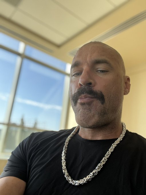 I&rsquo;d like to work in a chocolate 🍫 factory. Who&rsquo;s hiring? https://t.co/1msvDhzHXJ<a href="/tag/studshit"class="tags"><span>#studshit</span></a><a href="/tag/studshittips"class="tags"><span>#studshittips</span></a>