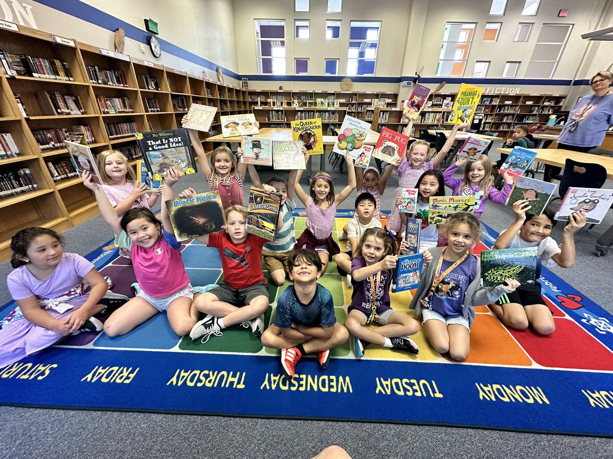 MrsBrubaker's tweet photo. @BennettBears 2nd graders joined me for a Book Party! 🎉🎈 We read @kwamealexander How to Read a Book and then celebrated with new books this week! #bennettlc #MISDreads #weareMcKinney #MyMISD https://t.co/QEHyoBsqG9