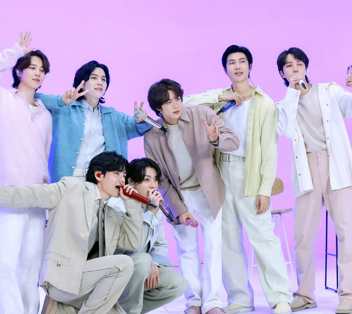 MOVING ON BTS⁷ (Slow) (@movingon_bts) on Twitter photo 📣 Olá ARMYs, a <a href="/MovingOn_BTS/">MOVING ON BTS⁷ (Slow)</a> está com vagas abertas para a administração da fanbase!
⚠️ Preencha APENAS se tiver COMPROMETIMENTO e REAL interesse em fazer parte da fanbase!
🗒 Formulário: docs.google.com/forms/d/1aI8oJ…
BORAHAE 💜 📣 Olá ARMYs, a <a href="/MovingOn_BTS/">MOVING ON BTS⁷ (Slow)</a> está com vagas abertas para a administração da fanbase!
⚠️ Preencha APENAS se tiver COMPROMETIMENTO e REAL interesse em fazer parte da fanbase!
🗒 Formulário: docs.google.com/forms/d/1aI8oJ…
BORAHAE 💜