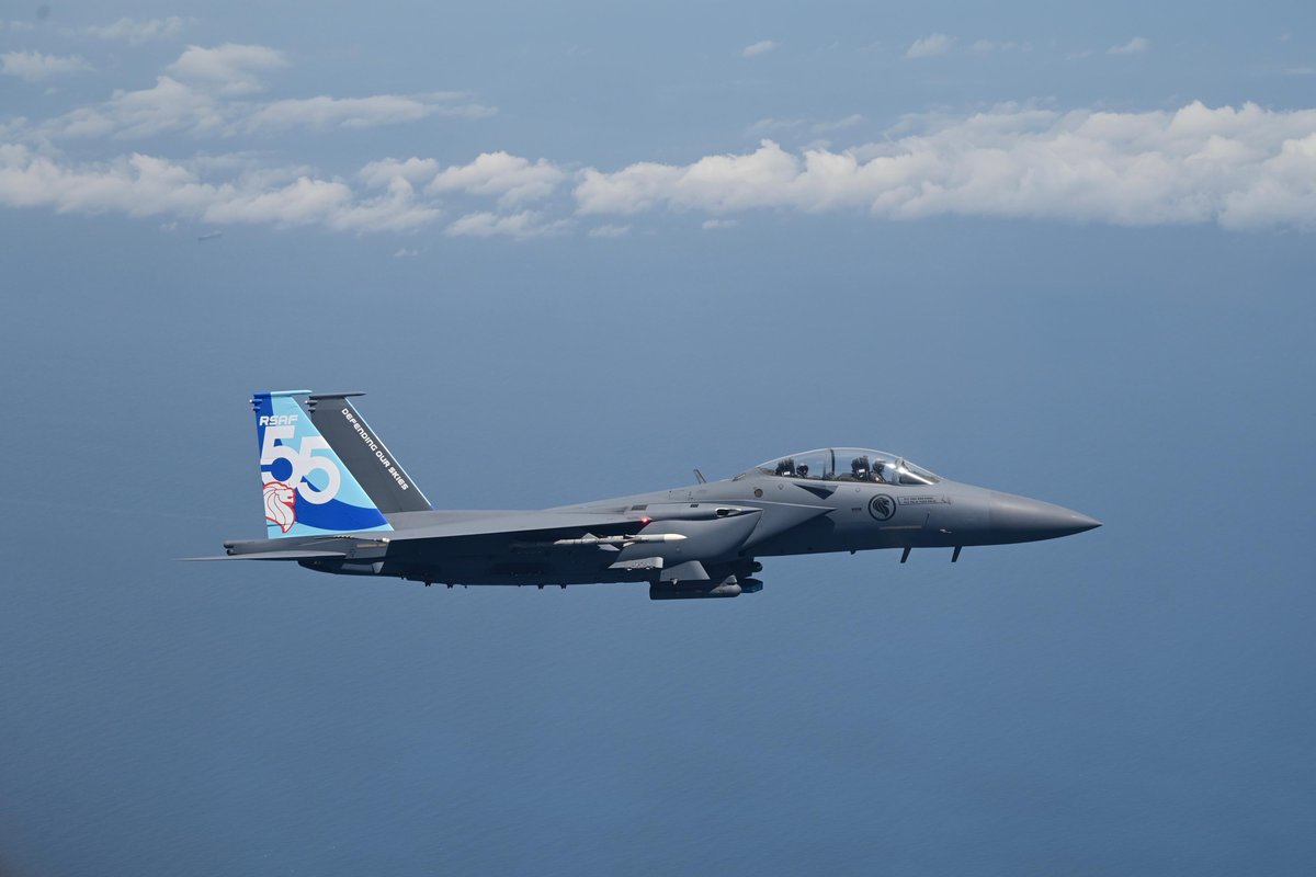 BoeingDefense's tweet photo. Congratulations on 55 years of protecting Singapore's skies, @TheRSAF! 🇸🇬

We're honored to play a part in defending Singapore's skies, assisting with humanitarian and disaster relief operations, and maintaining peace and security.

Here's to the next 55 years and beyond! #RSAF55 https://t.co/2ojEn1OLB6