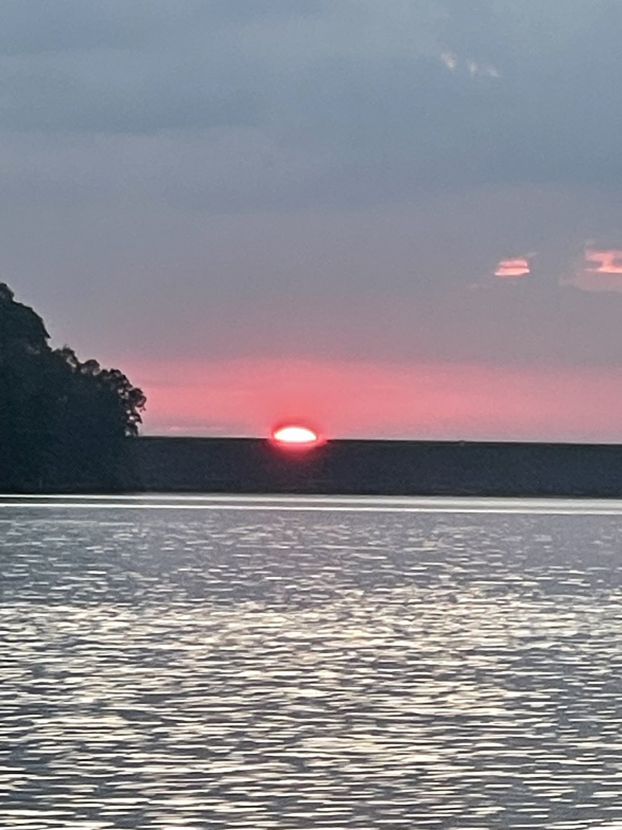 LBrumbe's tweet image. The beauty of the sunset!