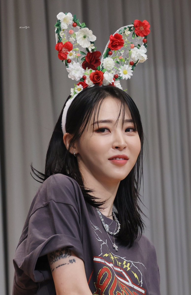 moonbyul pics tweet media