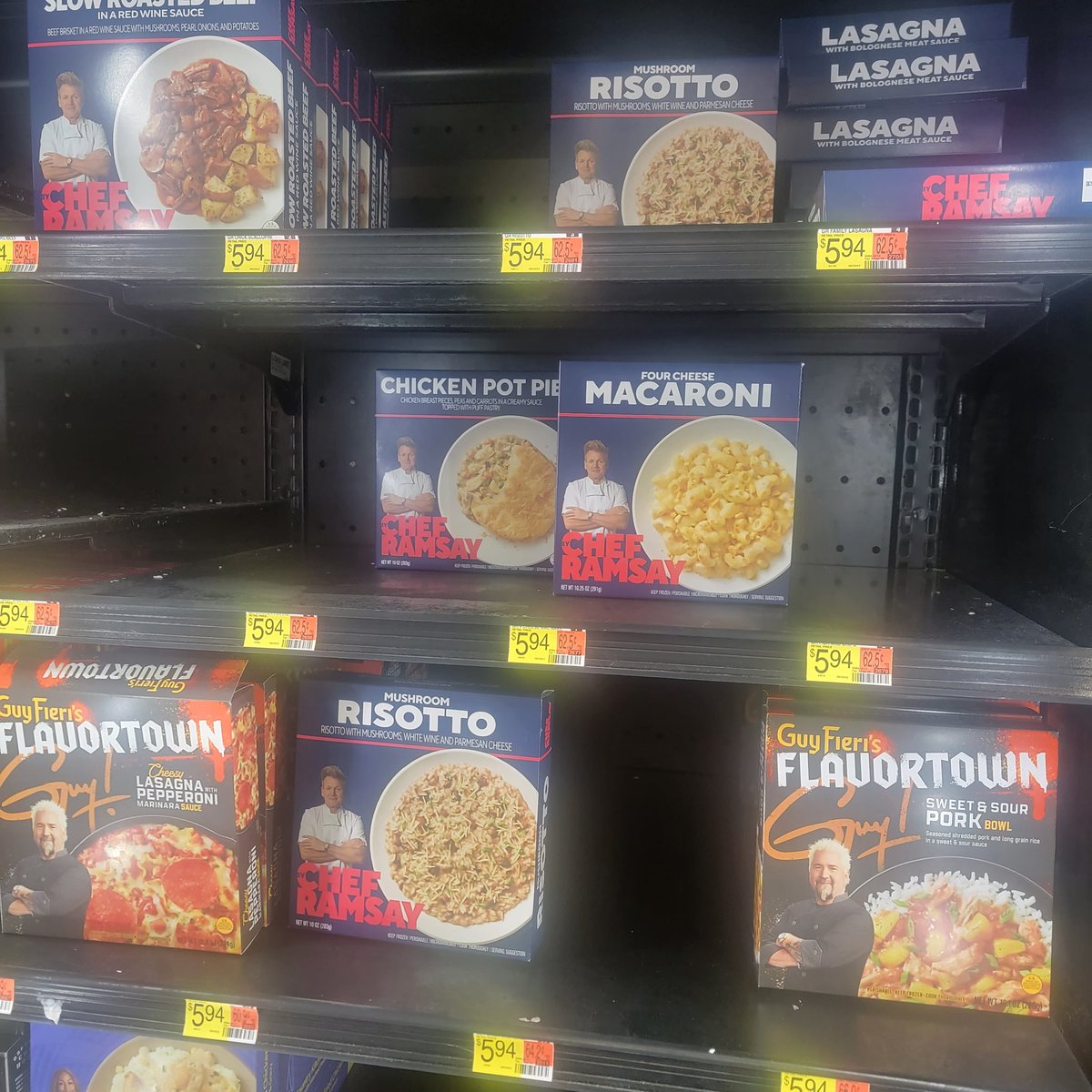AlienBudX's tweet photo. After all these years of hearing you complain about frozen food I stumble onto this? Shame on you @GordonRamsay 😆 #ChefRamsay #sayitaintso is it possible to do Kitchens Nightmare on yourself? https://t.co/6D1NfCEFOk