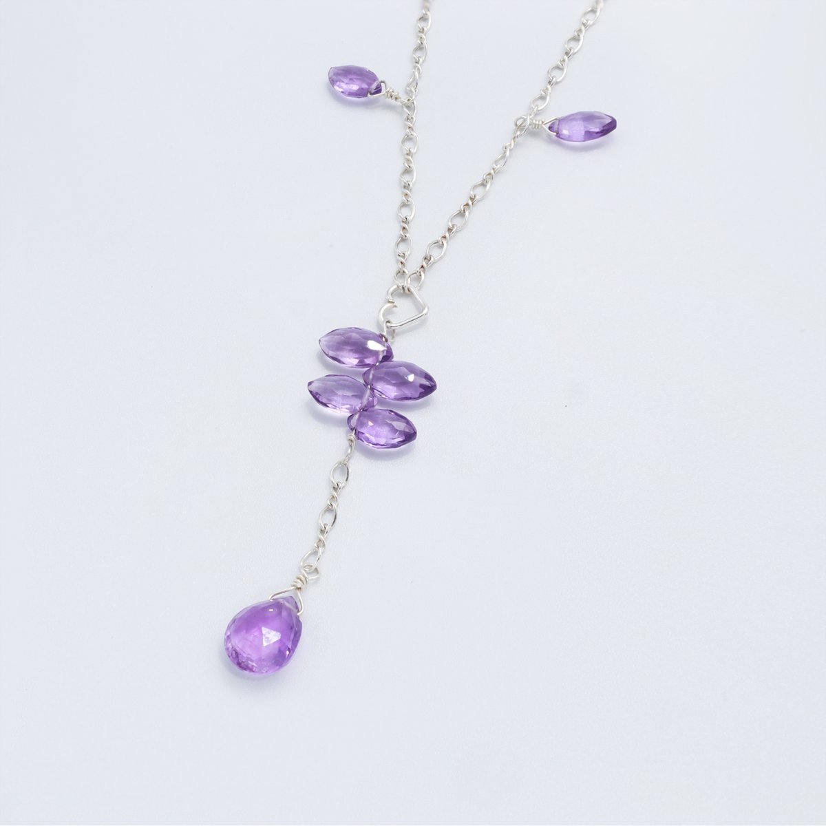 Amethyst Lariat Necklace ! Only 3 Total! baobeijewelry.com/shop/limited-e……

#handmadejewelry #limitededition #amethyst #lariatnecklace #sterlingsilver instagram.com/p/Cwl3D9iLr1q/……