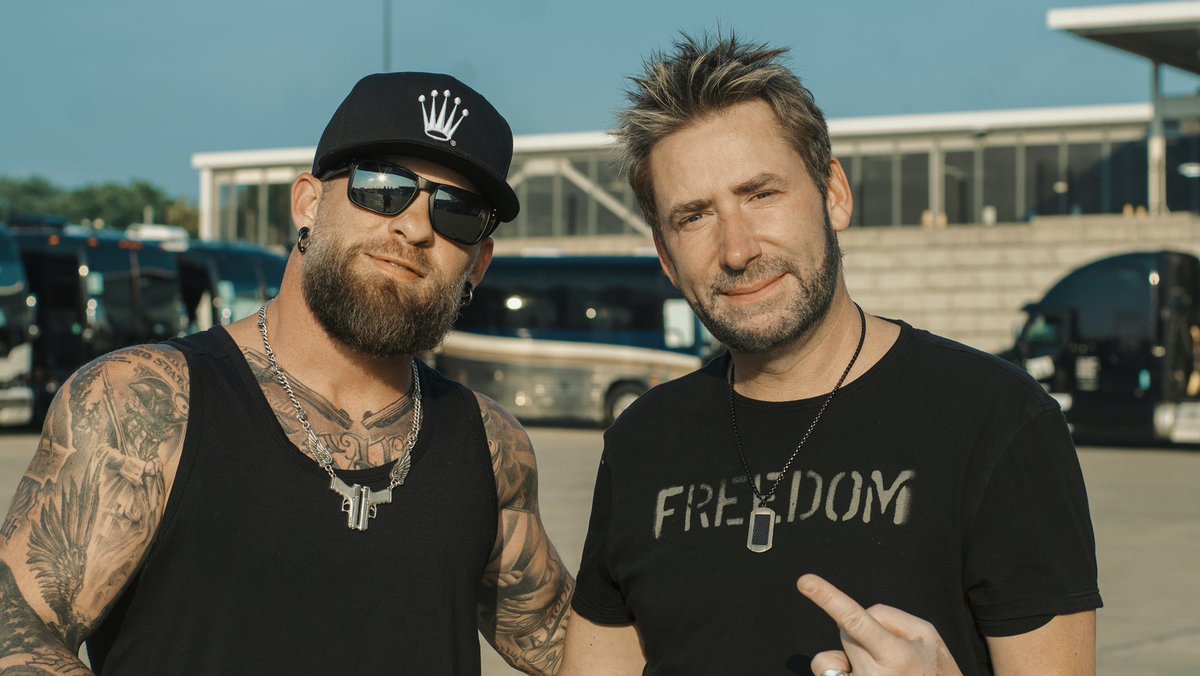 brantleygilbert's tweet photo. Gonna tell my kids this was Dan + Shay https://t.co/6Gr4pOxxrN