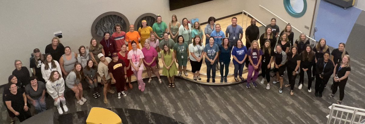 CV color crew! #monochrome <a href="/CenterviewElem1/">Centerview Elementary</a>