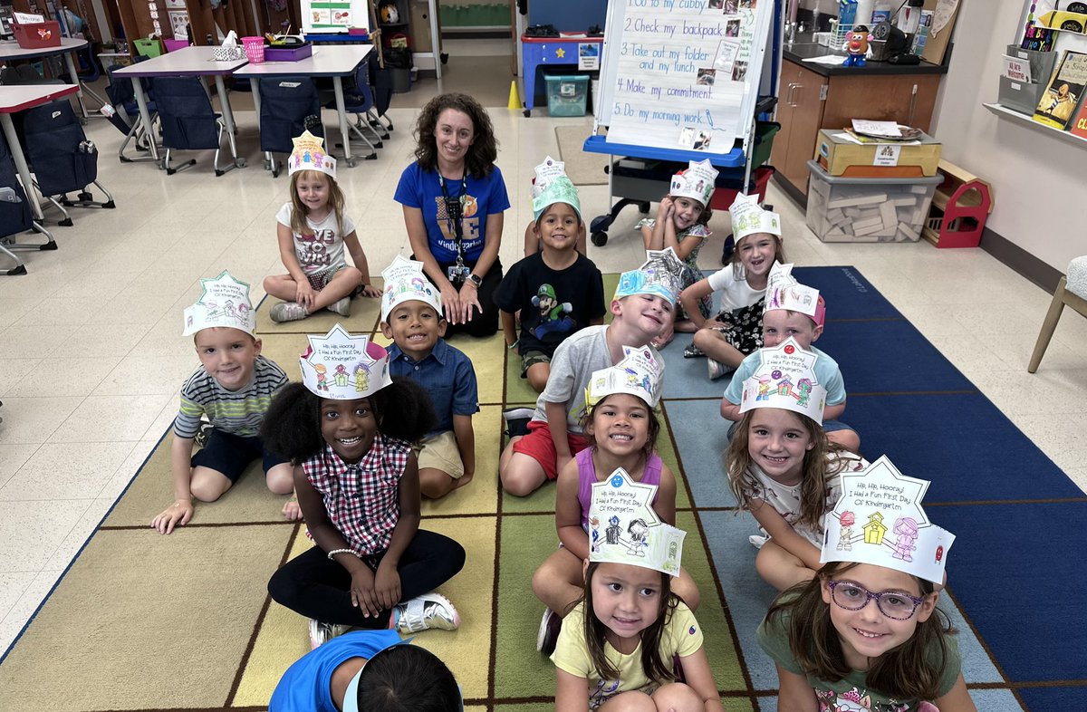 Gina (@gruppenkampbcps) on Twitter photo I spy with my little eye a teacher and lots of kinders that are excited for their year <a href="/HoneygoElem/">Honeygo Elementary</a> I spy with my little eye a teacher and lots of kinders that are excited for their year <a href="/HoneygoElem/">Honeygo Elementary</a>