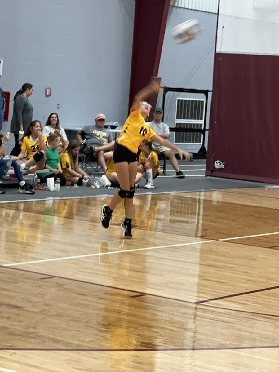 KogerAngie's tweet photo. Nice game Cowan 7th grade volleyball team! 🏐 #blackhawkpride https://t.co/3Cw9V7TQwO