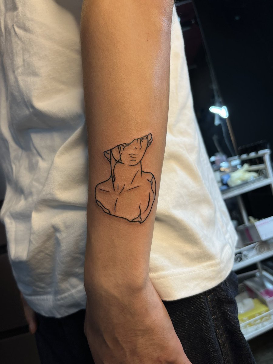 LunarOrbit's tweet photo. 御禄救🌻8月施術分まとめ✏️

work by @xhushix_orbit24 

#タトゥー #tattoo #刺青 #大阪 #大阪タトゥースタジオ #東大阪 #ゼルダの伝説 #マンタ #メカ #ファイヤー #カラー #カラータトゥー #ワンポイント #線画 #蝶々 https://t.co/xY53W2nBFQ