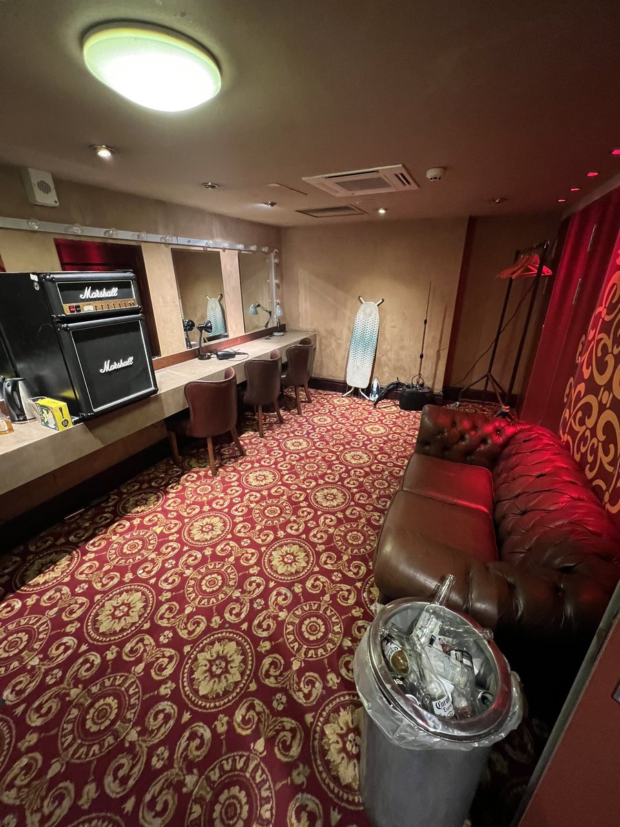 Banquet Records tweet media