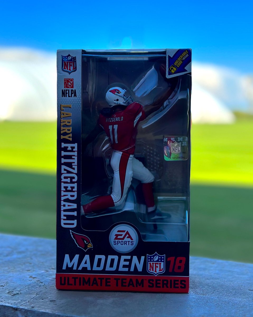 AZCardinals's tweet photo. 🐐 Collectors Item 

RT + Follow for your chance to win! https://t.co/Tyh8a0seDH