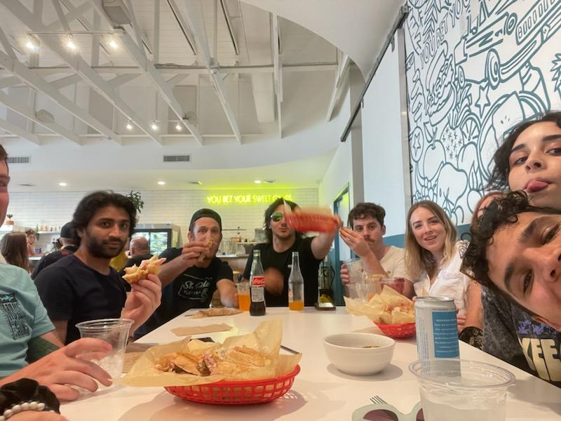 bay_e_bikes's tweet photo. 🍔🍕 Who says foodies can't have a little fun? Join us the Taste of the ‘Burg E-Bike Tour, an adventure that's as delicious as it is enjoyable. 🚴‍♀️😄

#tasteoftheburg #stpete #dtsp #bayebikes #beingsilly #havingfun #itsalwaysagoodtime #ohyeah #whatmorecouldyouaskfor #wahoooooooooo https://t.co/KnqX10ToZS
