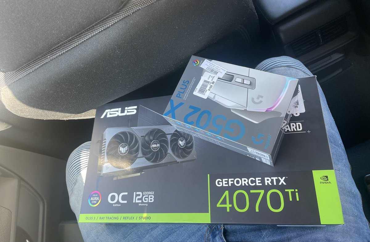 SeNaRciA's tweet photo. Quick pickups
#OnewayGaming https://t.co/aD0b22ouks