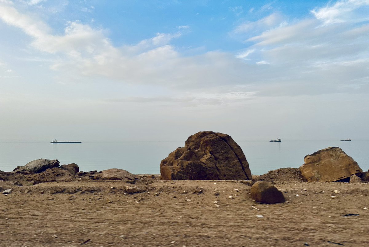 rahmamumdoh11's tweet photo. Ain El-Sokhnah Road โต๏ธ
#sokhna #ainelsokhna #road #roadtrip #sea #boat #seaphotography #skyphotography #boatphotography #sky_perfection #searoad #ainelsokhnaroad #beatifulsky #photography #phonephotography #freestylephotography #cairogram #uniqueegypt #photos @Cairogram https://t.co/TTL7FsWZBS