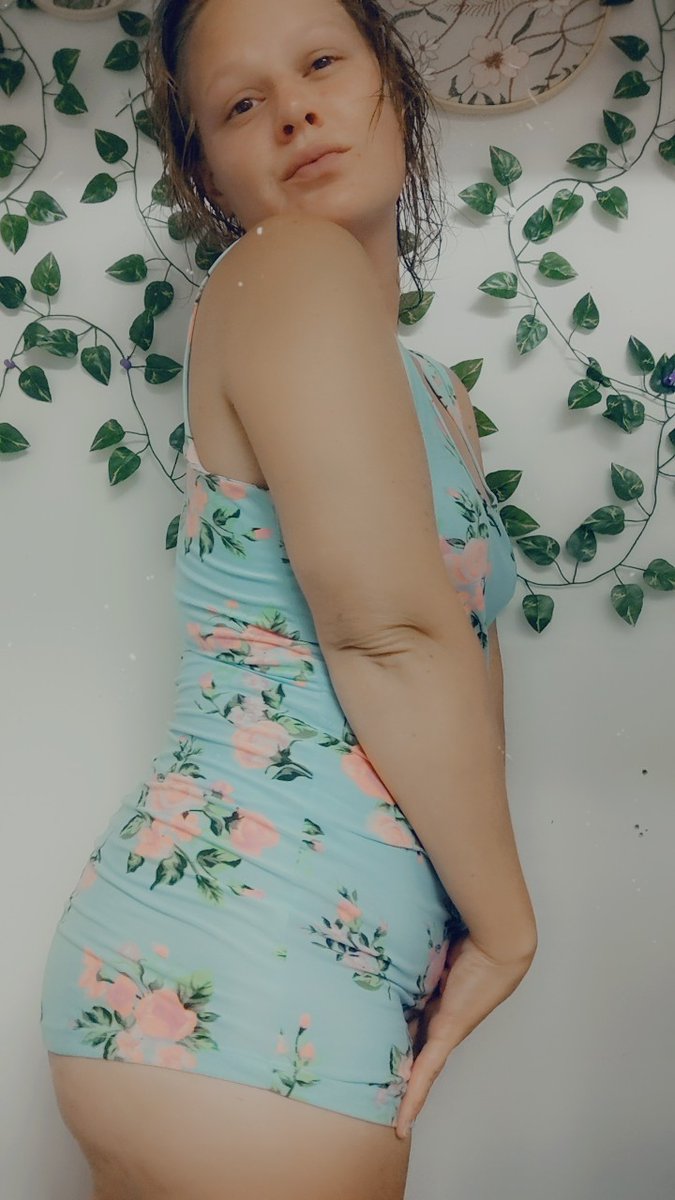 dtwinkletits97's tweet photo. Come play with me tonight 😏
It's free 😍
+Extra gift in welcome message ❤️
#onlyfans_girl #onlyfans
#onlyfansFree #onlyfansbabe #ThursdayThoughts

https://t.co/8AZp4ybjNE https://t.co/tICt4gGcQZ