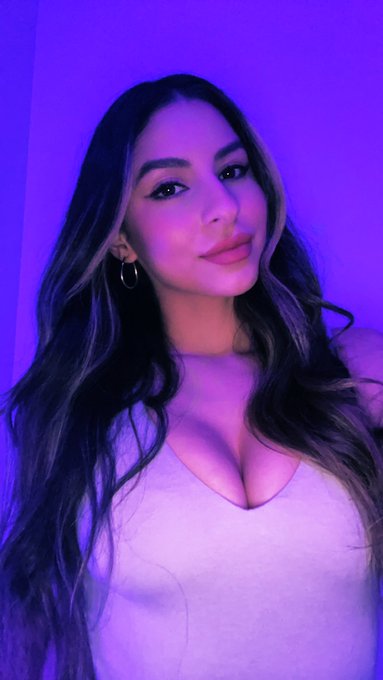 Last few days to get 20% off. Make me happy 💞💞  https://t.co/WjLipMDc27 https://t.co/Z9c3TE7YRE https://t